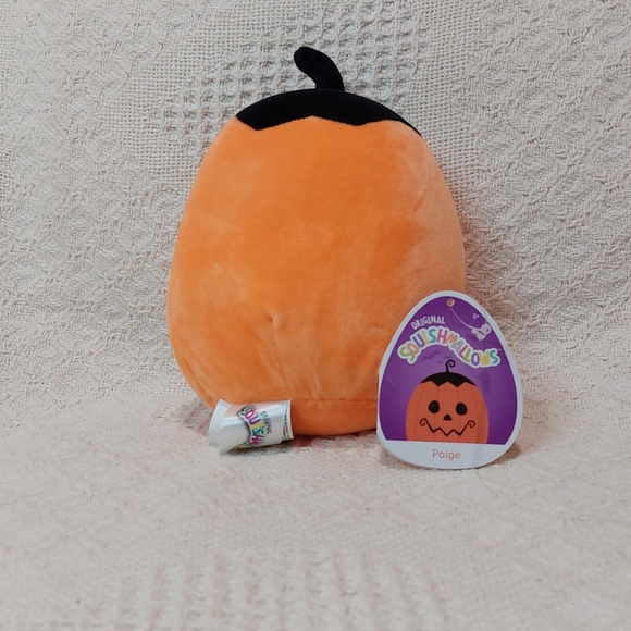 Paige Halloween Squishmallow - Picture 2 of 2